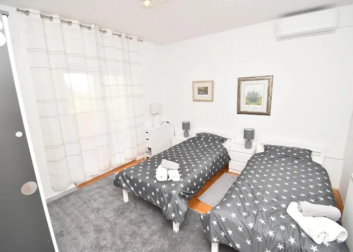 Helena House Апартаменты