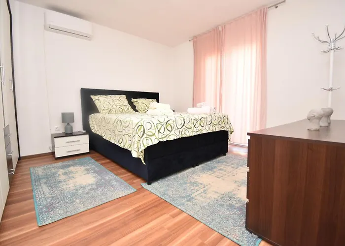 Апартаменты Helena House Бибинье
