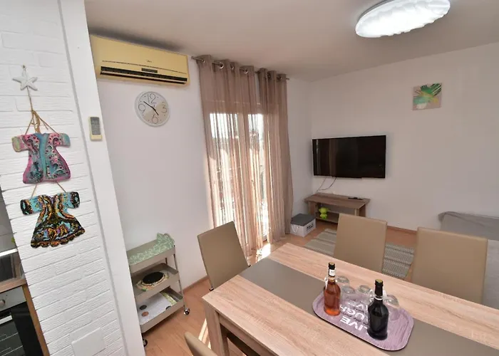 Апартаменты Helena House Бибинье