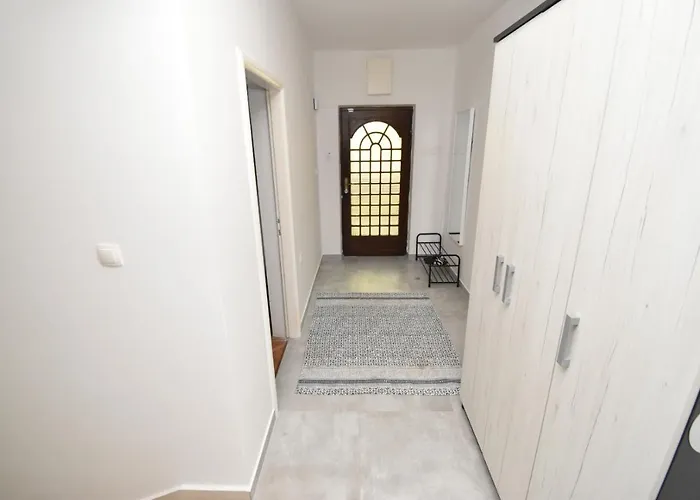 Helena House Апартаменты Бибинье